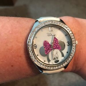 Ladies Minnie Mouse watch